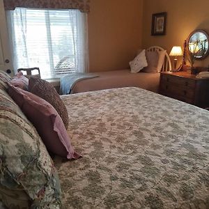 King Room Mountain View